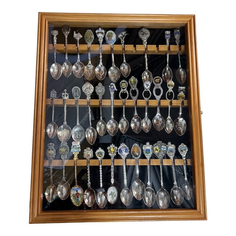36 Spoon Glass Display Case Cabinet Holder
Rack Shadow Box 34 Spoons included